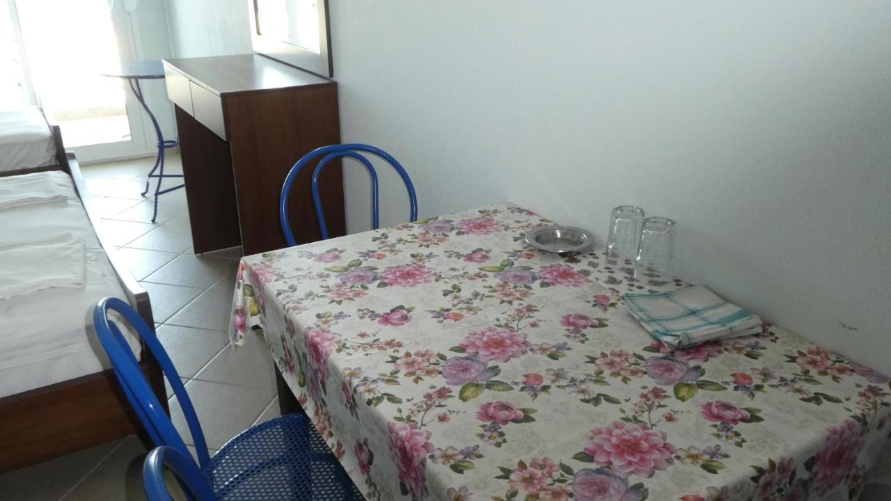 Greece Asprovalta Rooms Accomodation Apartment Hotel Petalo Exterior photo